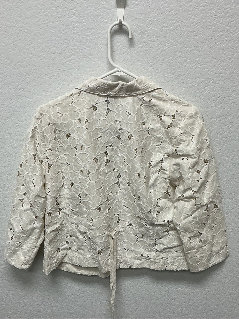 CAbi Ivory Lace Cropped Button Jacket - Picture 3 of 6